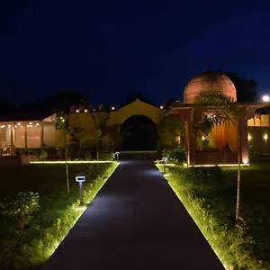 https://hotel-buddha-theme-varanasi.hotels-varanasi.com